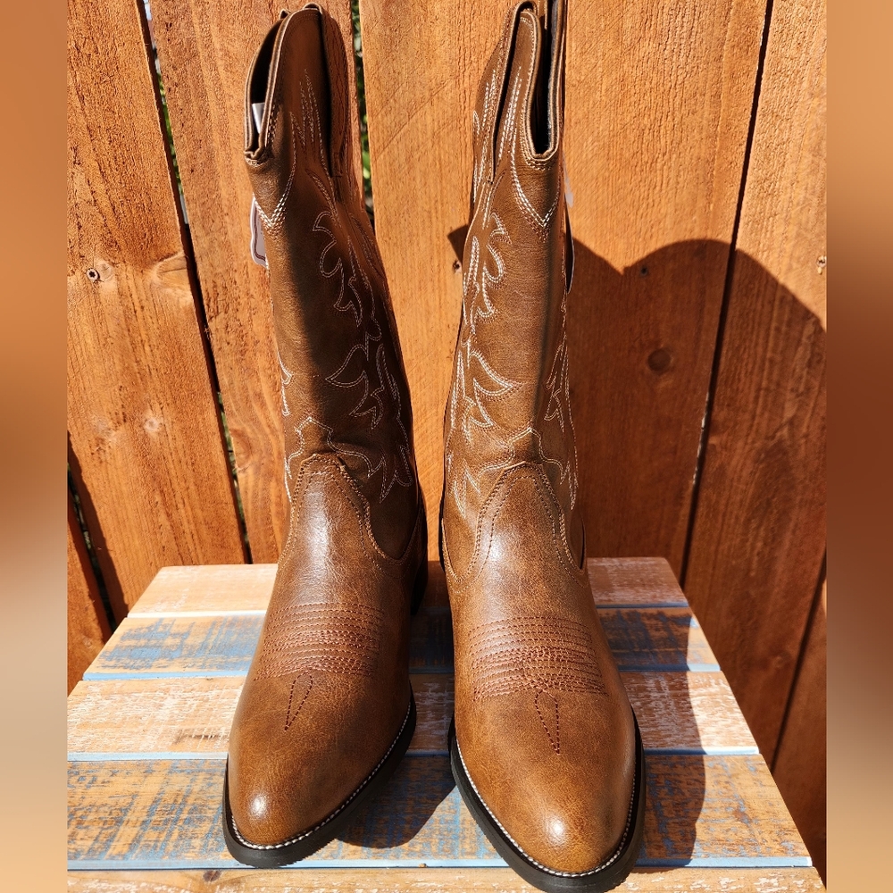 IUV Brand Boots